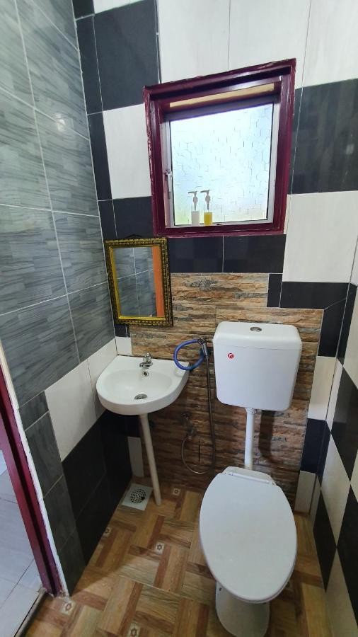 Chalet Kampong Semawar Куала Кангсар Екстериор снимка