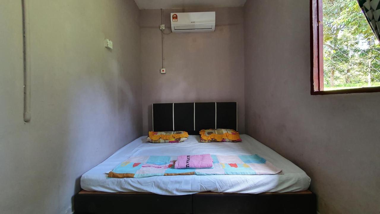 Chalet Kampong Semawar Куала Кангсар Екстериор снимка
