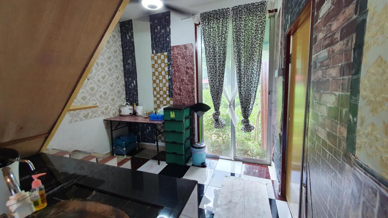 Chalet Kampong Semawar Куала Кангсар Екстериор снимка