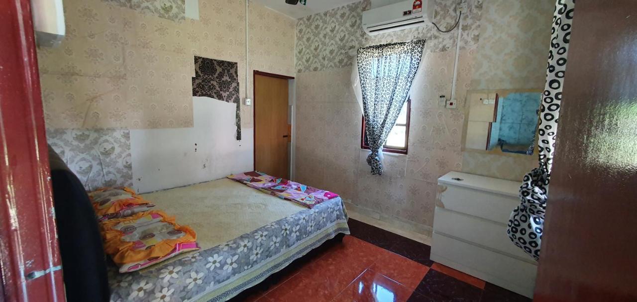 Chalet Kampong Semawar Куала Кангсар Екстериор снимка